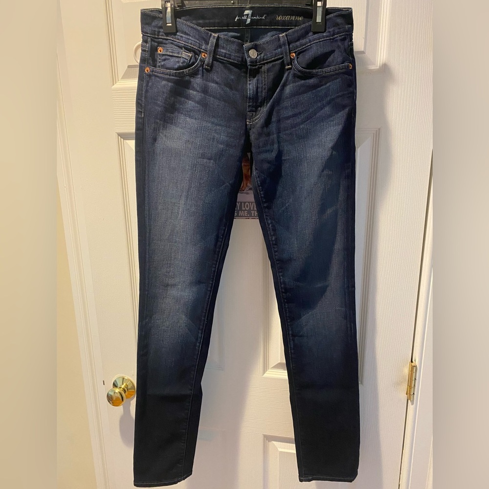 7 for all man kind Roxanne jeans. Dark blue size 29